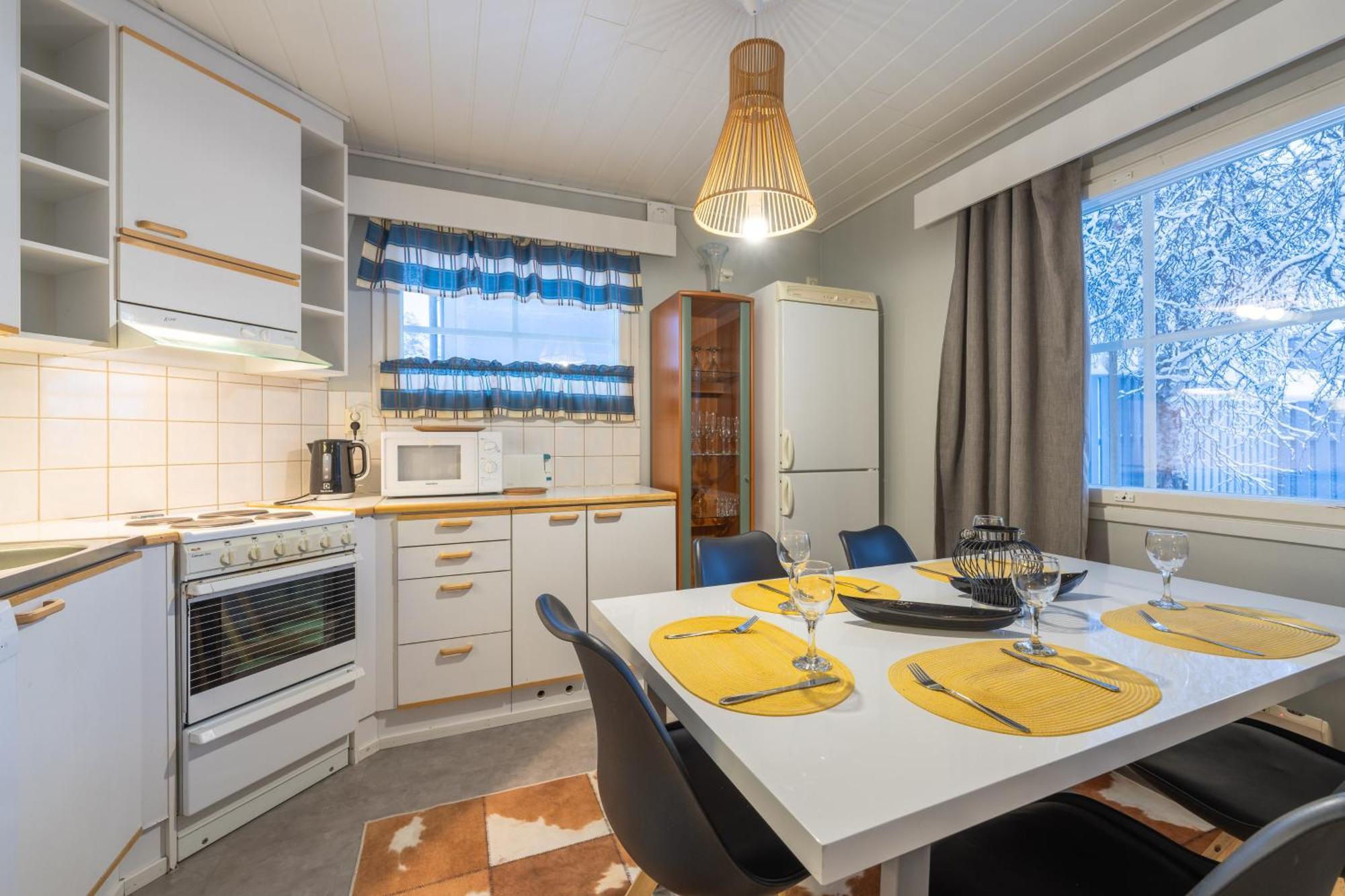 Kuukkeli Apartment
